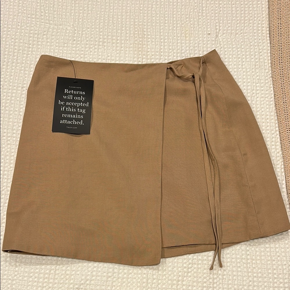 Tuckernuck / Pomander Place Tan Mini Wrap Skirt with Tie Front for Casual Work
